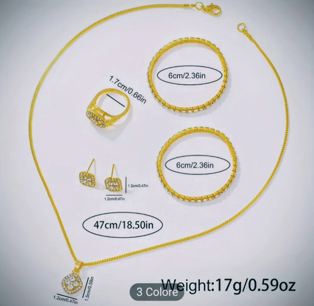 Set da donna: orologio, bracciale, collana, orecchini e anello coordinati. Un tocco di classe